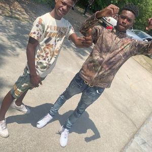 Meet your Posher, Malik